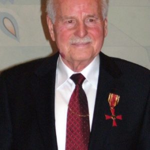 Rolf Neukirch mit Bundesverdienstkreuz