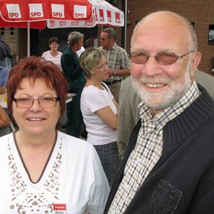 Ratsmitglied Marlies Stroschein und Fraktionsvorsitzender Rolf Uebach