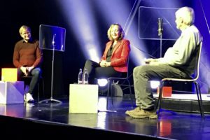 Rekewitz, Fröhling und Thomas auf der Bühne des Walzwerks