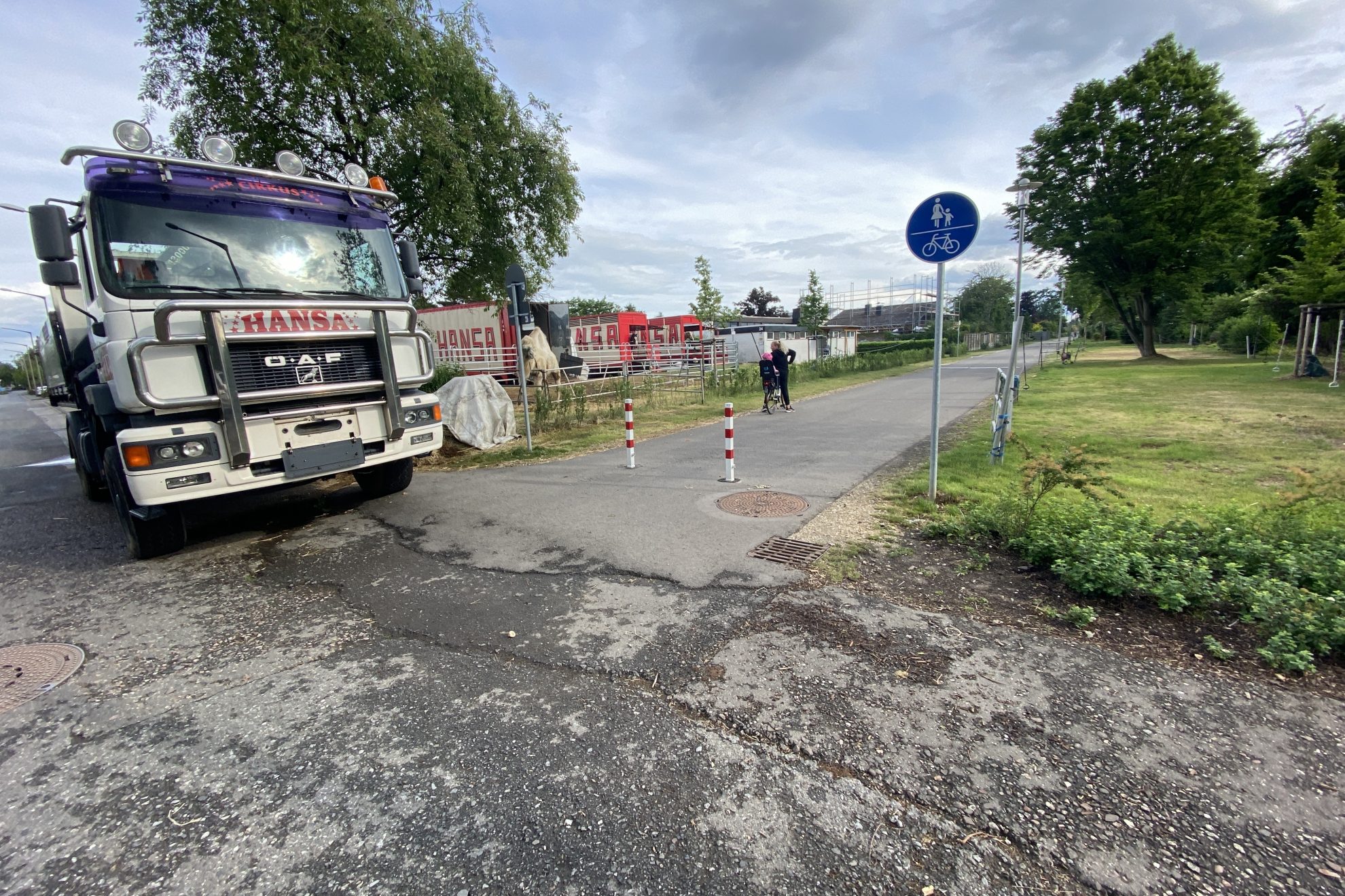 Möglicher Standort des Kiss und Walk Parkplatzes gegenüber vom Sportzentrum